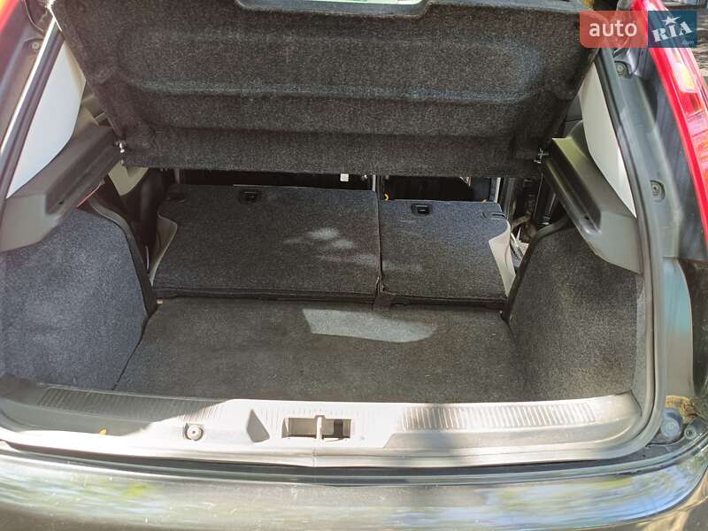 Хетчбек Fiat Grande Punto 2006 в Кривому Розі фото 23 Хетчбек Fiat Grande Punto 2006 в Кривому Розі