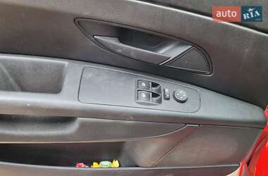 Хэтчбек Fiat Grande Punto 2011 в 