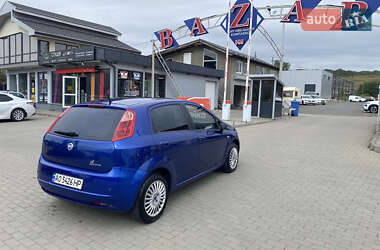 Хетчбек Fiat Grande Punto 2007 в  фото 3 Хетчбек Fiat Grande Punto 2007 в