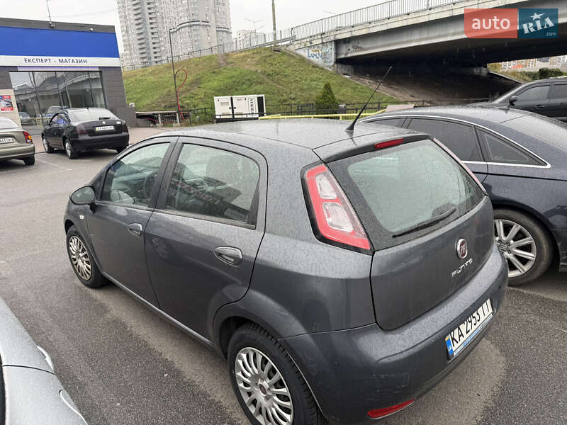 Хэтчбек Fiat Grande Punto 2012 в Киеве