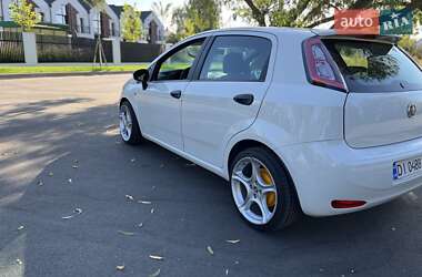Хетчбек Fiat Grande Punto 2012 в 