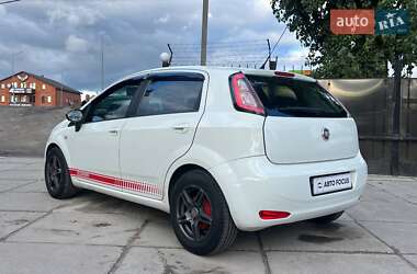 Хэтчбек Fiat Grande Punto 2012 в 