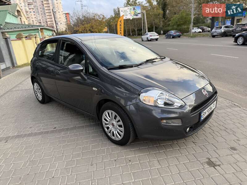 Хэтчбек Fiat Grande Punto 2013 в Одессе фото Хэтчбек Fiat Grande Punto 2013 в Одессе