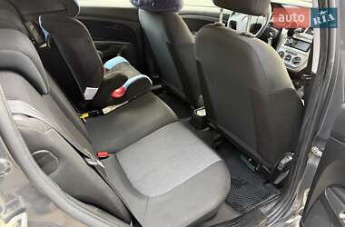 Хетчбек Fiat Grande Punto 2013 в  фото 13 Хетчбек Fiat Grande Punto 2013 в