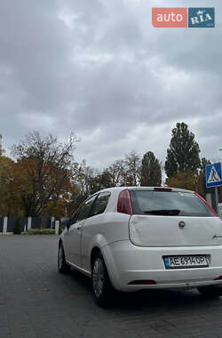 Хетчбек Fiat Grande Punto 2008 в  фото 4 Хетчбек Fiat Grande Punto 2008 в