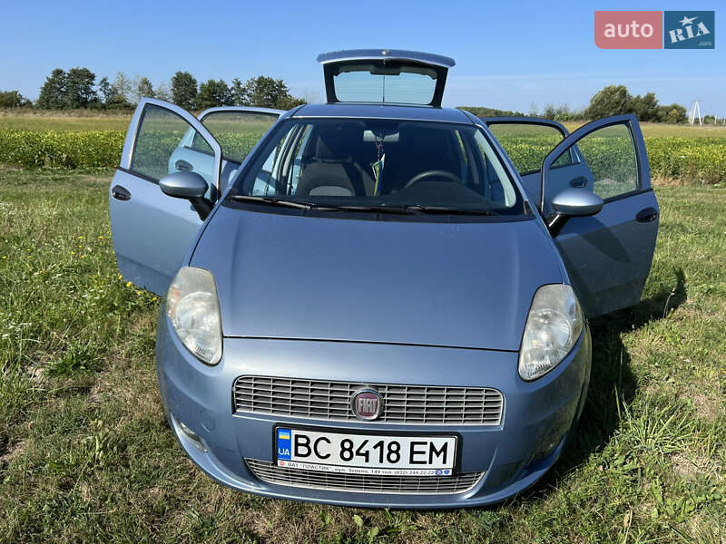 Хетчбек Fiat Grande Punto 2010 в Луцьку
