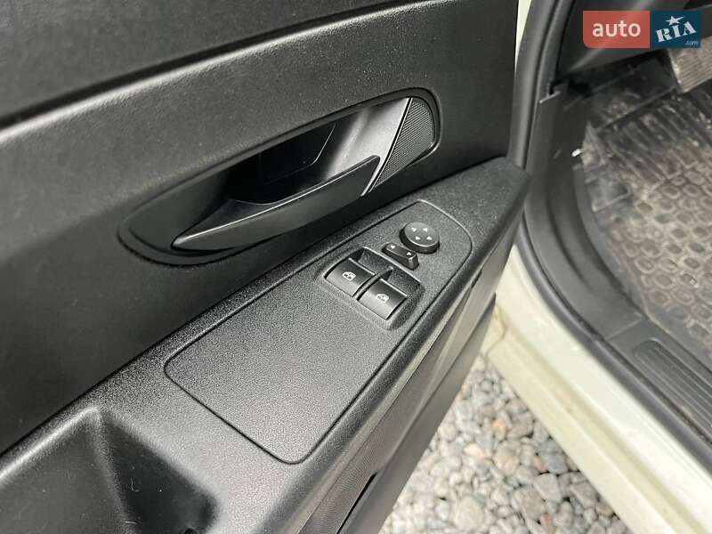 Хетчбек Fiat Grande Punto 2012 в Києві фото 15 Хетчбек Fiat Grande Punto 2012 в Києві