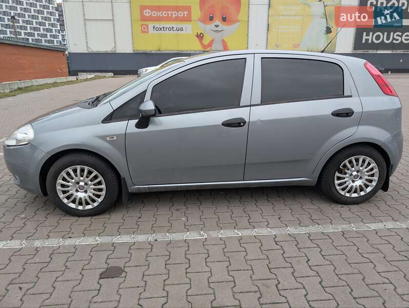Хетчбек Fiat Grande Punto 2011 в Києві
