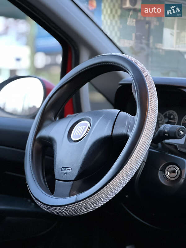 Хетчбек Fiat Grande Punto 2009 в Миколаєві