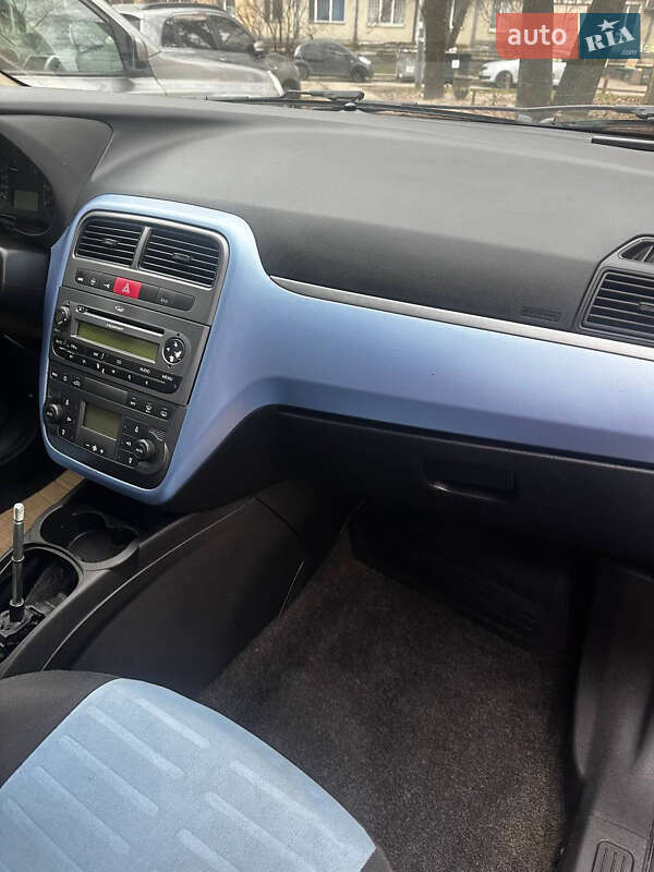 Хэтчбек Fiat Grande Punto 2007 в Киеве