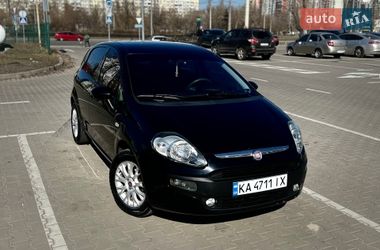 Хэтчбек Fiat Grande Punto 2011 в Киеве