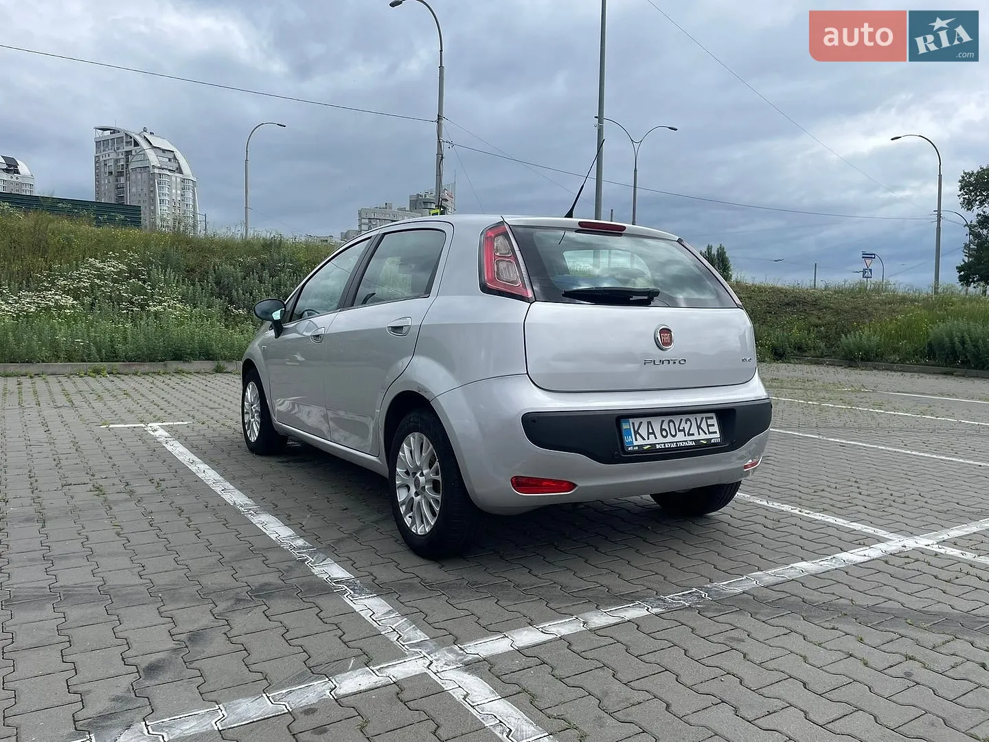 2011 Fiat Punto - мініатюра 8