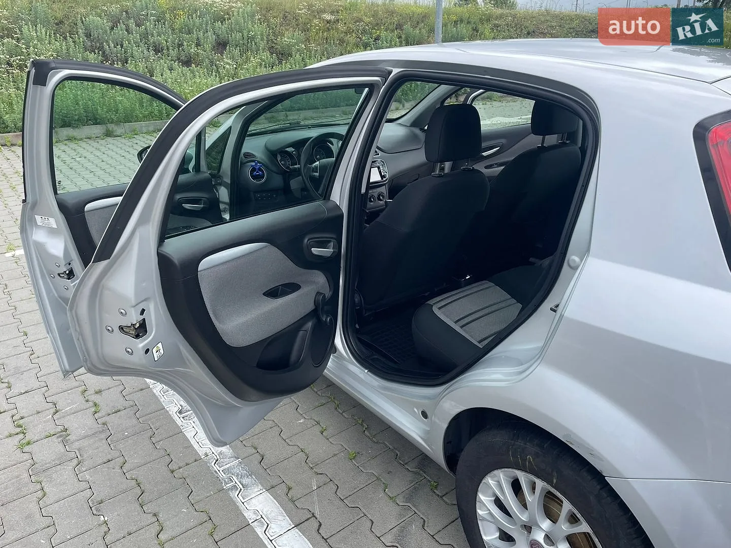 2011 Fiat Punto - мініатюра 18