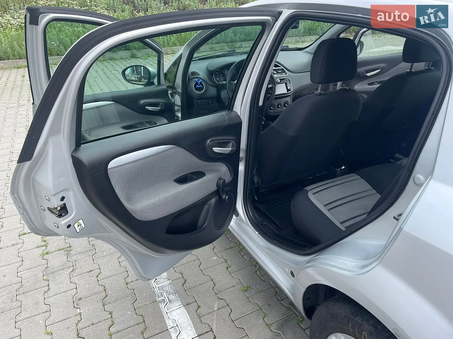 2011 Fiat Punto - мініатюра 22