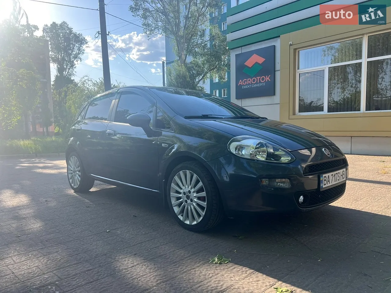 2013 Fiat Punto - мініатюра 22