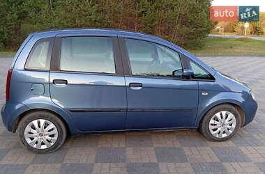 Минивэн Fiat Idea 2004 в 