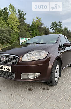 Fiat Linea 2012