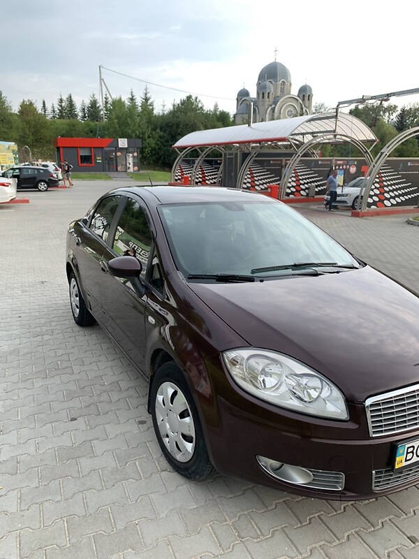 Седан Fiat Linea 2012 в Тернополе