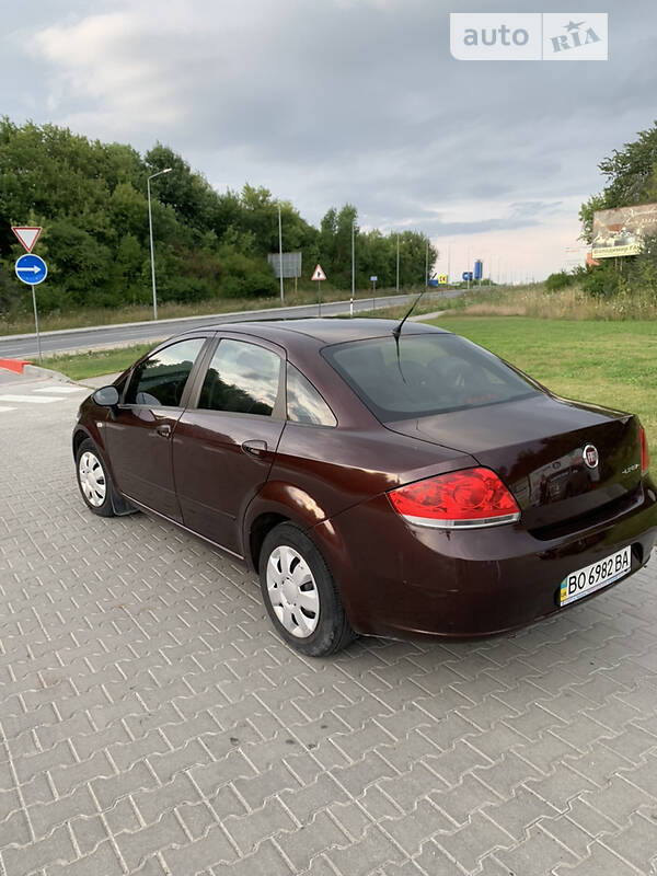Седан Fiat Linea 2012 в Тернополе