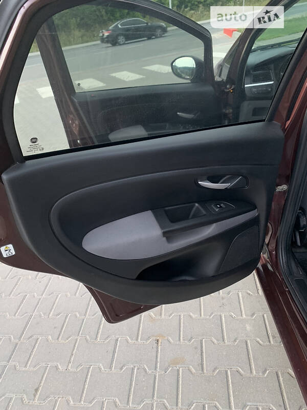 Седан Fiat Linea 2012 в Тернополе