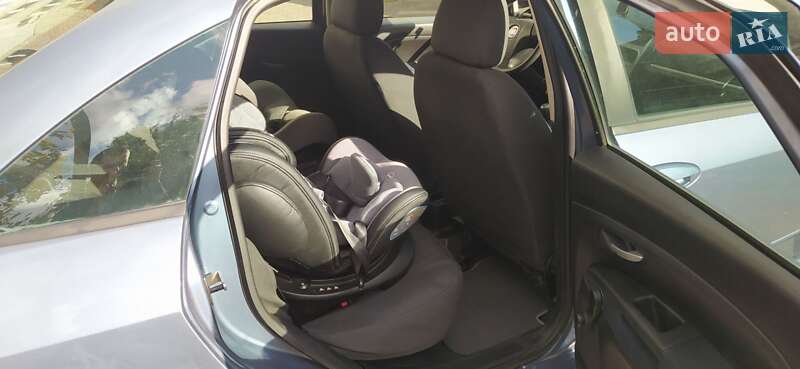 Седан Fiat Linea 2009 в Львове