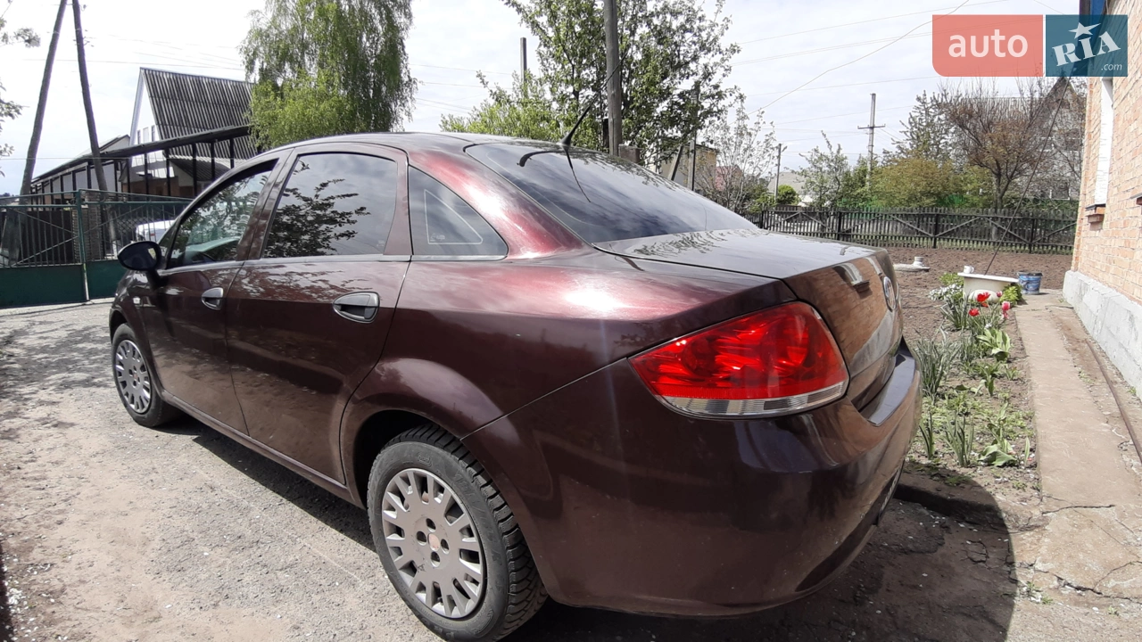 2013 Fiat Linea - мініатюра 11