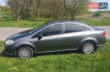 Седан Fiat Linea 2015 в Киеве