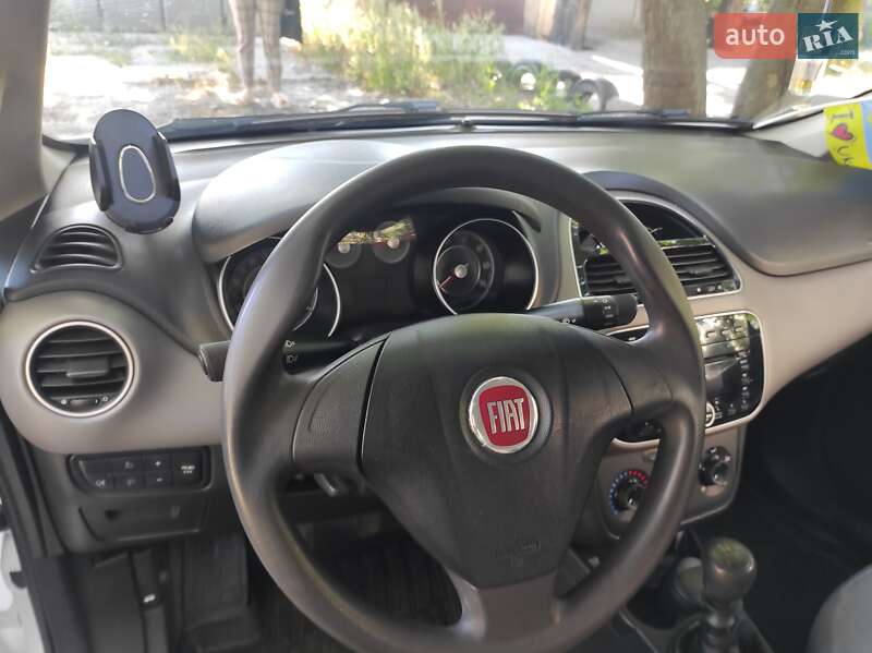 Седан Fiat Linea 2013 в Києві