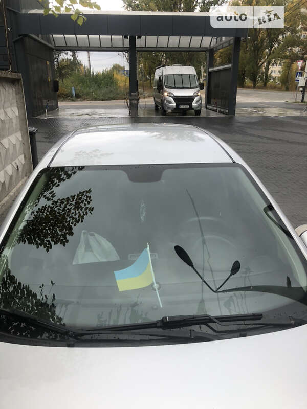 Седан Fiat Linea 2013 в Киеве фото 11 Седан Fiat Linea 2013 в Киеве