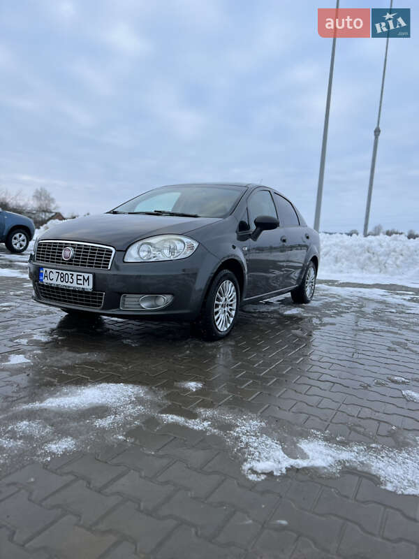 Седан Fiat Linea 2009 в Горохове