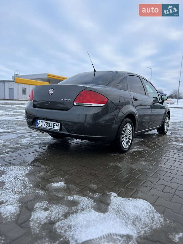 Седан Fiat Linea 2009 в Горохове