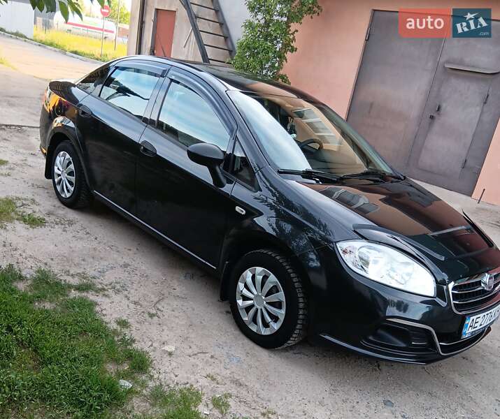Седан Fiat Linea 2013 в 
