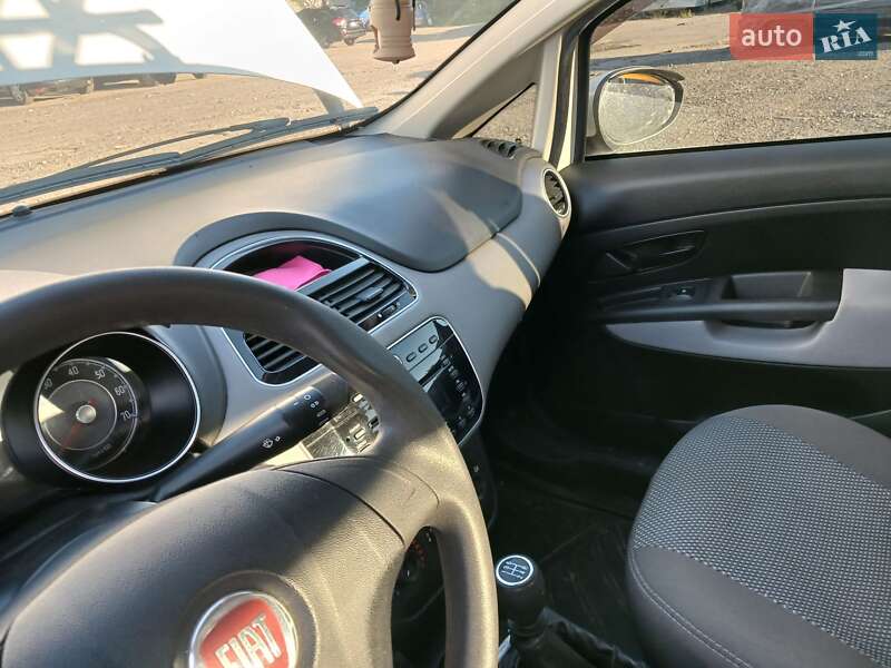 Седан Fiat Linea 2013 в Дніпрі