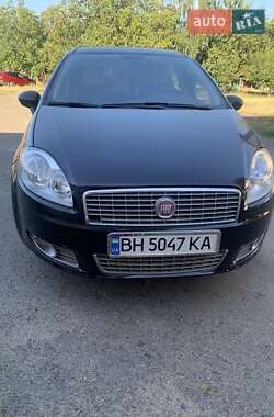 Седан Fiat Linea 2010 в 