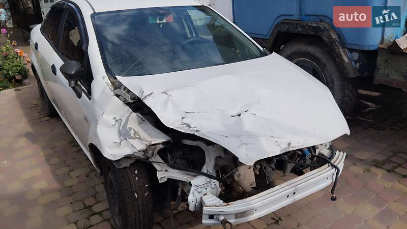 Седан Fiat Linea 2010 в Летичеве