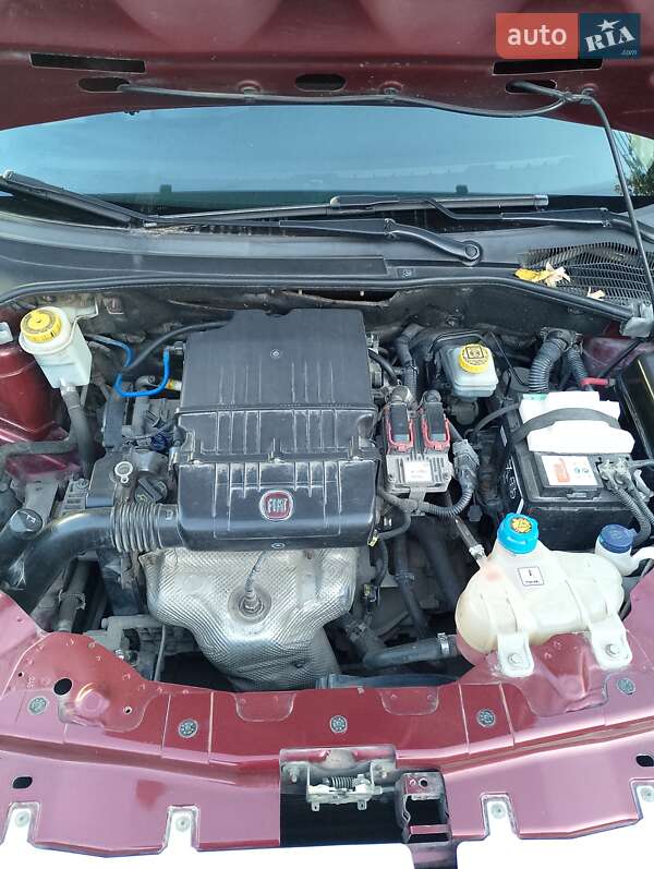 Седан Fiat Linea 2010 в Тернополе