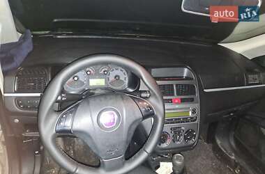 Седан Fiat Linea 2008 в Мене