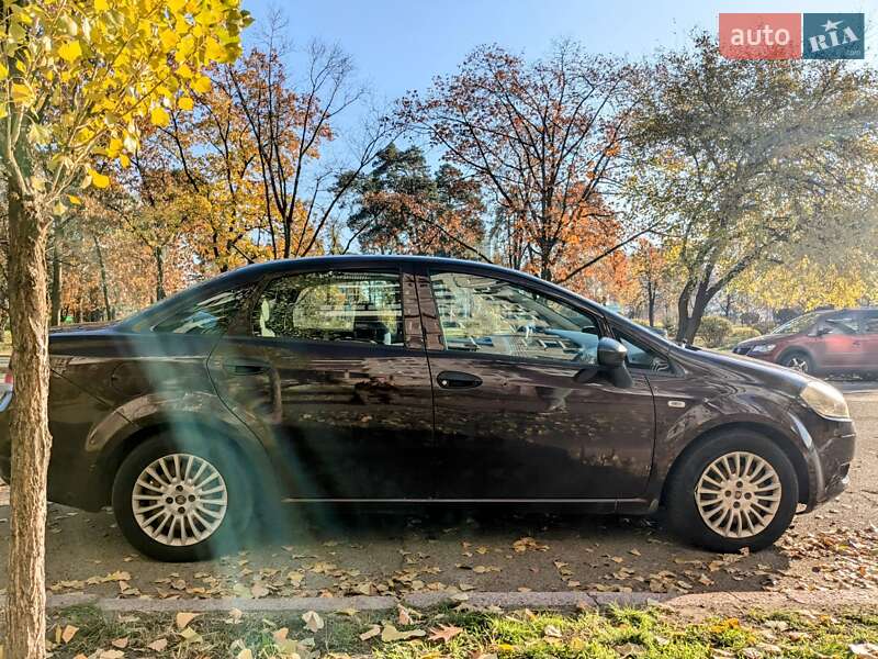 Седан Fiat Linea 2012 в Києві