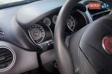 Седан Fiat Linea 2013 в 