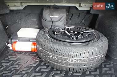 Седан Fiat Linea 2012 в 