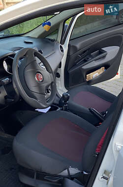 Седан Fiat Linea 2013 в 