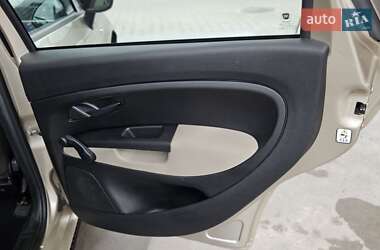 Седан Fiat Linea 2010 в 