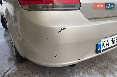 Седан Fiat Linea 2012 в 