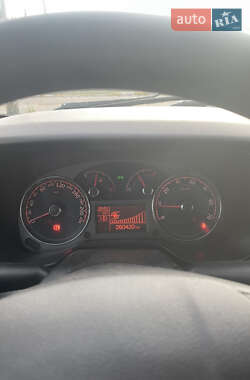 Седан Fiat Linea 2012 в 