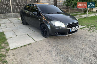 Седан Fiat Linea 2008 в 