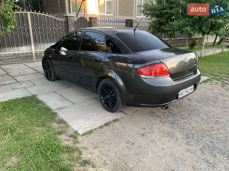 Седан Fiat Linea 2008 в Мукачевому