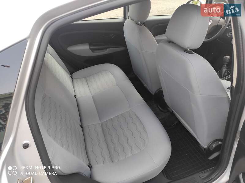 Седан Fiat Linea 2013 в Харькове