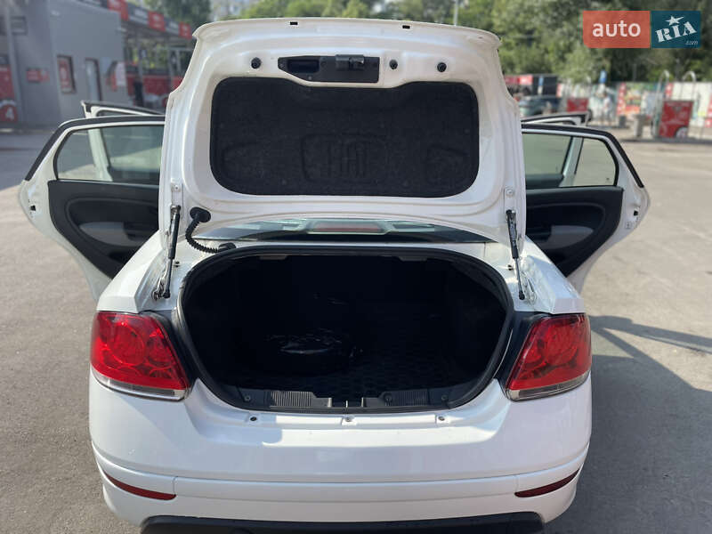 Седан Fiat Linea 2013 в Киеве
