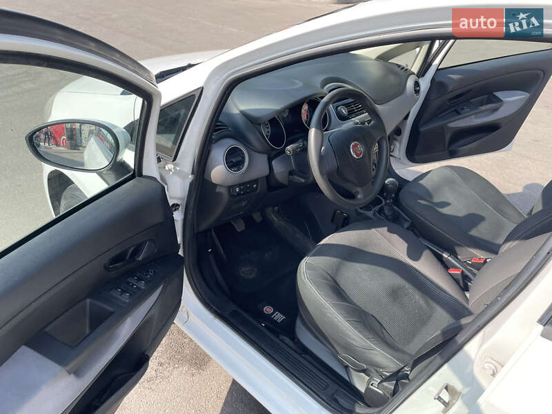 Седан Fiat Linea 2013 в Киеве
