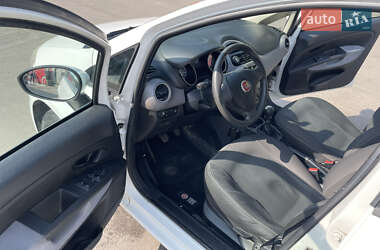Седан Fiat Linea 2013 в 